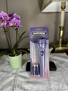 Vintage NEW Diamond Series Rayovac Shimmers Flashlight 2 AA Batteries Included - Picture 1 of 5