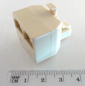 RJ11 ADSL 4 Pin directo a través del divisor de zócalo 1 enchufe a 2 enchufes OM0671 - Imagen 1 de 5