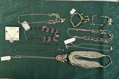 Moda y Bisutería Collares Pulseras 10 Piezas Materiales Surtidos Foto 1 de 4