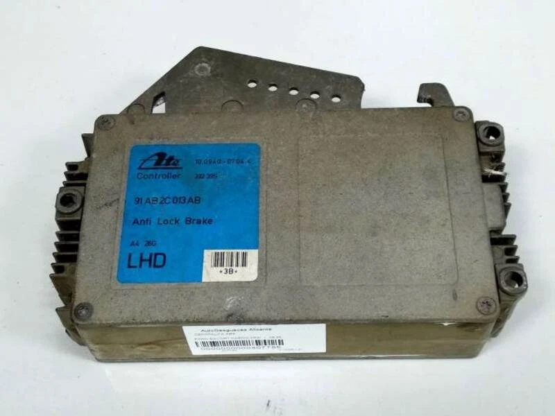 10094007044 centralina abs per FORD ESCORT CABRIO XR3I 1986 332395 407785 - Immagine 1 di 4