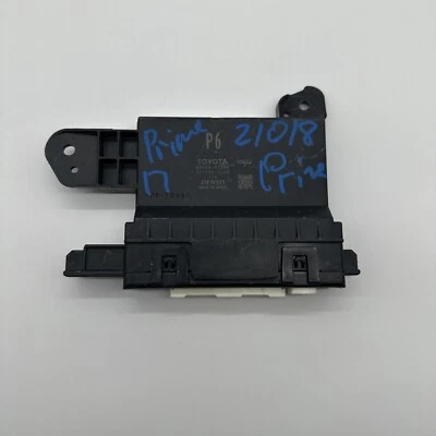 2017-2019 Toyota Prius Prime Air Conditioner Amplifier Control Module 8865047560 - Image 1 of 4