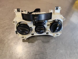 COMMANDE CHAUFFAGE FIAT PUNTO 2 PHASE 2 1.2i 8V 60CV 151540000 / B837 - Picture 1 of 5