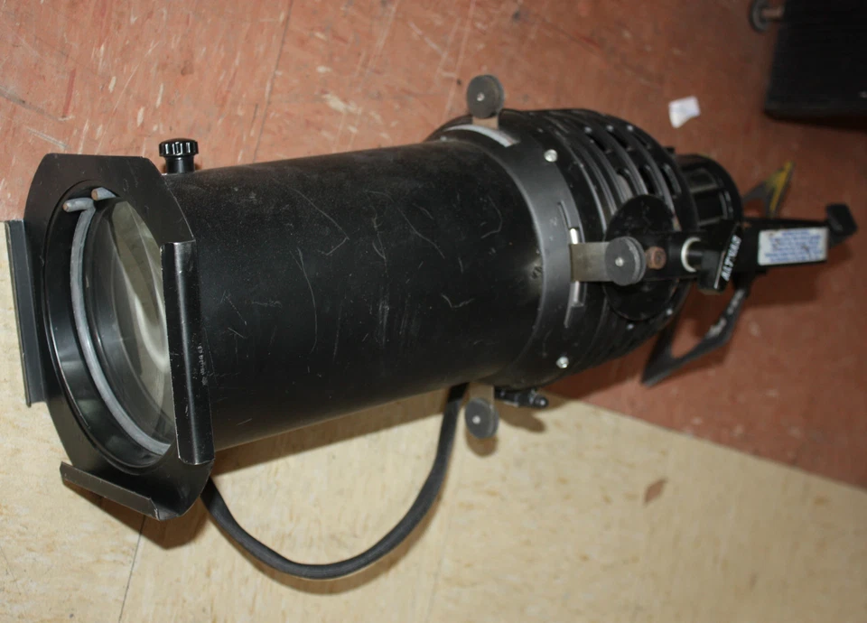 Altman Leco Profile Spot Theatre Light  6x12 26 deg Lamp Hook Clamp Colour Frame - Image 1 of 4