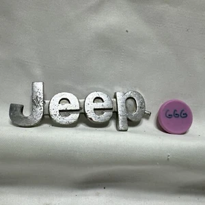 1985-1990 JEEP WAGONEER EMBLEM FRONT LOGO SILVER CHROME DLA 14141 - Picture 1 of 4