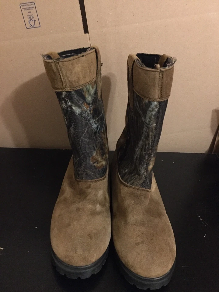 Botas Red Head camuflaje 7 gamuza lona sin cordones Red Head 900 camuflaje aislado Foto 1 de 4
