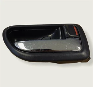 Subaru Impreza STI versión 7 8 9 manija de puerta interior delantera derecha tirón de pasajeros - Imagen 1 de 3