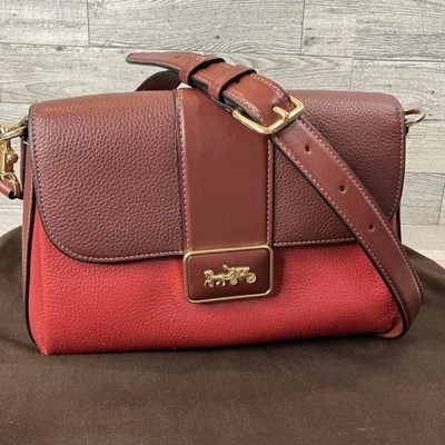 Bolso Bandolera Coach Grace de Cuero en Bloques de Color Dorado Rojo Apple CC067 10x7x3 Foto 1 de 4