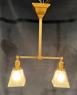 Lámpara de araña antigua Beardlee Arts Crafts Mission de 1910 Foto 1 de 4