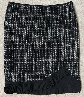 Falda WHBM Damas Talla 0 Tweed Volantes Dobladillo Negro/Blanco Foto 1 de 4
