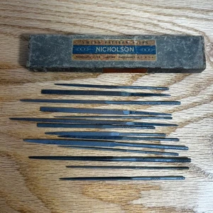 "Lote de 14 archivos de patrón suizo vintage Nicholson XF caja original surtida de 4-6""" - Imagen 1 de 9