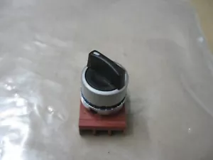 NUOVO GE GENERAL ELEC P9MSVD0N DUE SELETTORI POSIZIONE FISSA LEVA NERA P9484 - Foto 1 di 3