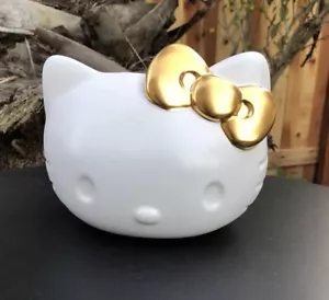 NWT Sanrio Hello Kitty Ceramic Planter White With Shiny Gold Bow PBTeen - Picture 1 of 12