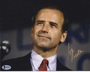 PRESIDENT JOE BIDEN SIGNED 8X10 PHOTO AUTOGRAPH BECKETT BAS COA OBAMA KAMALA F - Picture 1 of 2
