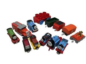 THOMAS TANK ENGINE & FRIENDS Trains Cargo Figures Mattel Tomy Die Cast Bundle - Picture 1 of 6