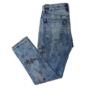 Lucky Women's Embroidered and Distressed Stone Wash Denim Jeans 0/24 NWT - Picture 1 of 11