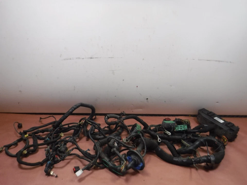 Жгут проводов для фары на приборную панель Jeep Commander 2006 5.7 V8 56050784AE - Изображение 1 из 4