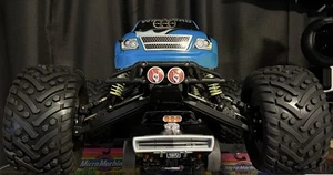 Vintage Duratrax Evo Warhead 1/8 RC Monster Truck Stainless Upgrade Huge Wheels - Picture 1 of 19