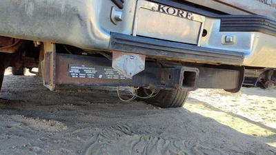 Enganche receptor remolque Chevy Suburban 1992-1999 montaje de fábrica OEM 15724874 Foto 1 de 4