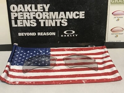 Lente fotocromática Oakley Flak 2.0 XL transparente a negra SKU# 101-351-023 - Solo lente Foto 1 de 4