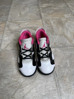 Zapato Air Jordan 6 Retro Bajo Feroz Rosa TD Niña Talla 10c Blanco DV3529-061 Foto 1 de 4