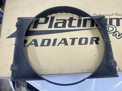 Cubierta del ventilador del radiador Challenger Cuda 1970-1973 2998326 OEM 1971 1972 Foto 1 de 4