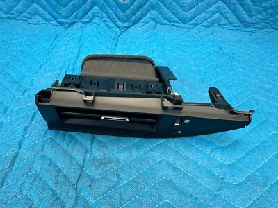 Оригинальная вентиляционная решетка со стороны пассажира для Lexus ES350 ES300h 55670-33230 2013-2018 годов выпуска - Изображение 1 из 4