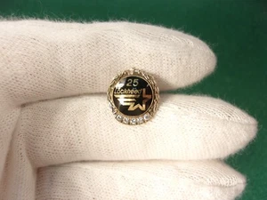 RARE VTG 10K YELLOW GOLD, BLACK ENAMEL & 5 DIAMOND 25 YEAR LOCKHEED LAPEL PIN - Picture 1 of 8