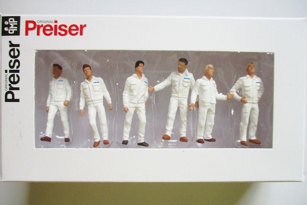 Preiser 10042 現場作業員 Preiser 10042 HO Scale People Working -- Lumberjacks pkg(6
