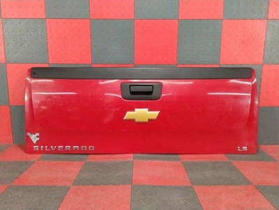 Tapa de puerta trasera Silverado Sierra 07-13 OEM (Rojo Victoria 74U) *Abolladuras menores* Foto 1 de 4