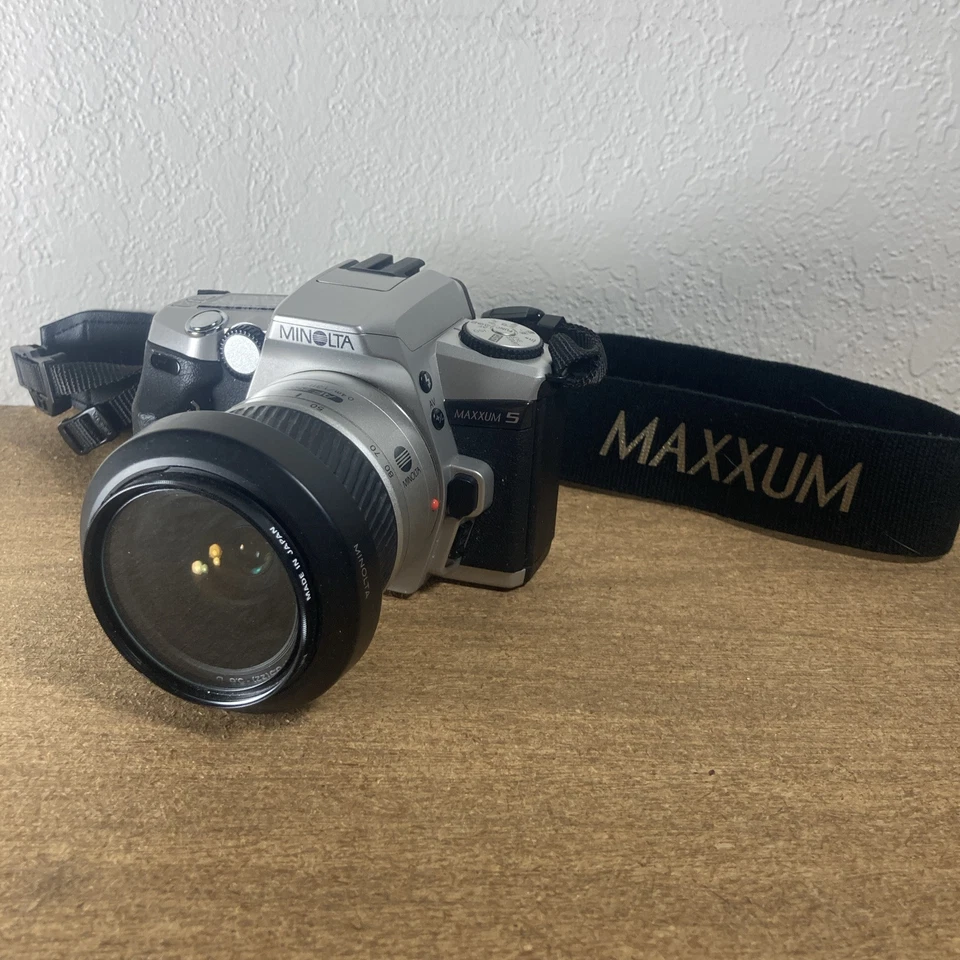Lente Minolta Maxxum 5 con zoom AF 55 mm 0,4 M/1,3 pies Macro AF 28-80 mm probada funciona Foto 1 de 4