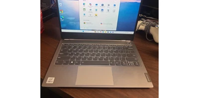 Portátil Lenovo Ultrabook 16 GB 256 SSD Windows 11 Pro y extras  Foto 1 de 4