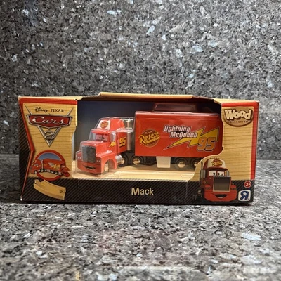 Disney Pixar Cars Colección Madera Mack Semi Hauler Camión y Rayo McQueen Foto 1 de 4