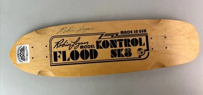 Monopatín Kontrol Flood SK8 modelo firmado por Logan raro Foto 1 de 4