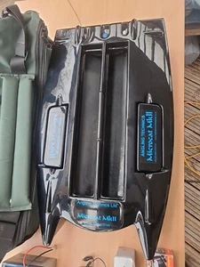 ANGLING TECHNICS microcat Mk11 bait boat ,2 Charges , 6 Batteries Bag Free P&P - Picture 1 of 5