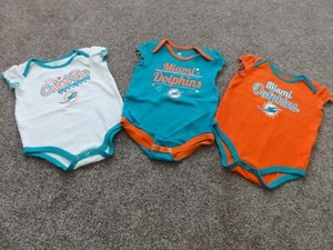 NFL TEAM APPAREL GIRLS MIAMI DOLPHIN 12 MONTHS ONE-PIECE SHIRT - Picture 1 of 18