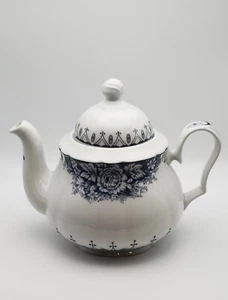 Vintage Porcelain Teapot White with Blue Floral Design Czech Republic EUC - Picture 1 of 4