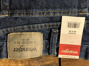 Men's Wrangler Authentics Jeans - Size 40 X 30 New with Tags Model 10ZM200RD - Picture 1 of 6