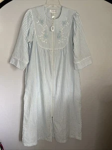 Miss Elaine Seersucker Housecoat Women's M Pastel Striped Embroidered Pristine - Picture 1 of 11