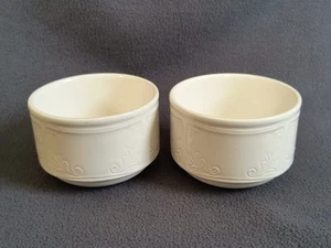 2 Villeroy & Boch Cortina 0130 Small Berry Dessert Prep Bowls Ramekins - Picture 1 of 8