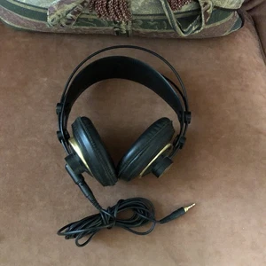 AKG K240 Cuffie da Studio Professionali Over-Ear Cablate 55 Ohm - Foto 1 di 8