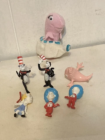 Lot of 6 Rare 1.5” Cat in the Hat Gumball Vending Figures & Finger Puppet Cover