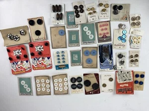 Buttons on Cards Vintage Lot - Picture 1 of 7