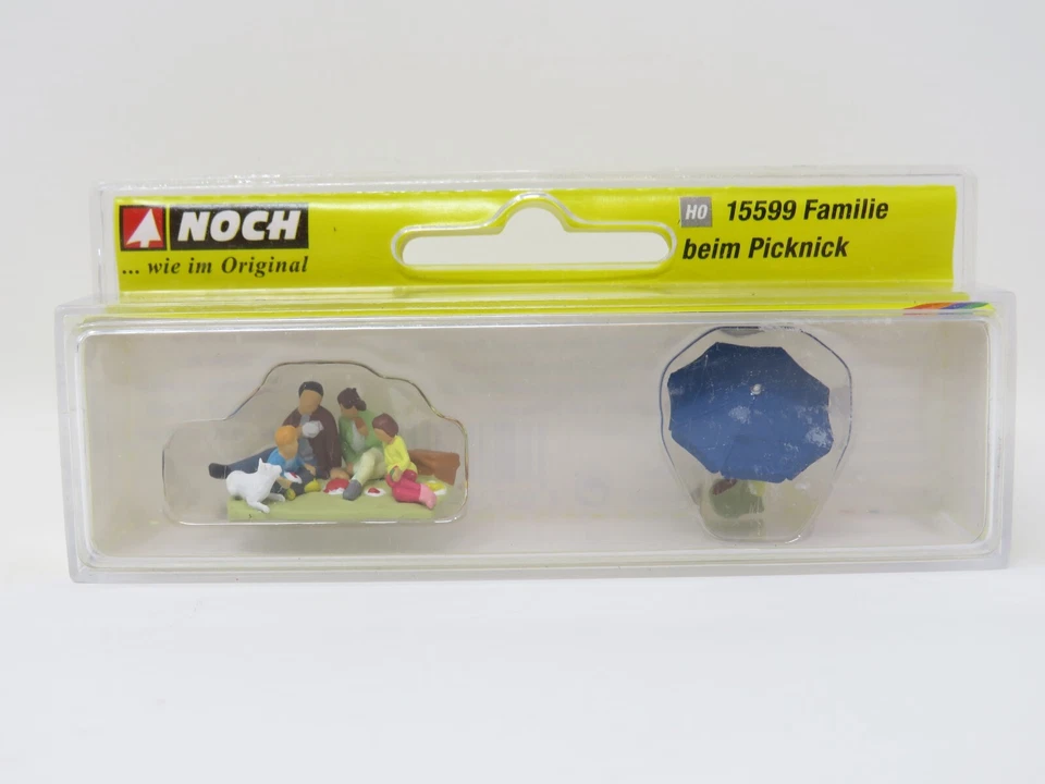 Juego de figuras Still HO 15599 paraguas de picnic familiar Park Goers perro niños personas Foto 1 de 4