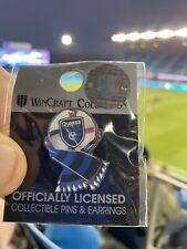 San Jose Earthquakes Scarf Wrapped Around Soccer Ball Pin by Wincraft NEW ⚽️