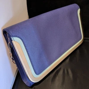 WUNDERSCHÖNE Botkier Clutch Handtasche Blau Leder Silberbesatz.  - Bild 1 von 8