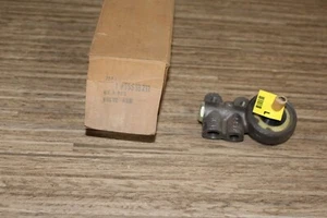 GM NOS 15538212 GMC CHEVY 1984-1987 Brake / Height Sensing & Proportioning Valve - Picture 1 of 8