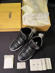 SCARPE DA GINNASTICA FENDI KARLITO NAPPE KARL LOVES FENDI 9,5 ADATTE 10,5 AUTENTICHE - Foto 1 di 24