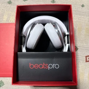 Beats by Dr. Dre Pro Beats Over the Ear Headphones White Used From Japan - Picture 1 of 6