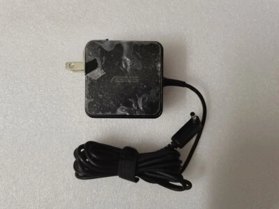 19V 2.37A ADP-45AW A for ASUS VivoBook f510ua-ah50 UX310U 4.0mm 45W Adapter OEM - Image 1 of 4