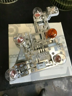 Soporte bombilla luz trasera derecha mercedes-benz w204 c250 c300 c350 c63 original Foto 1 de 4